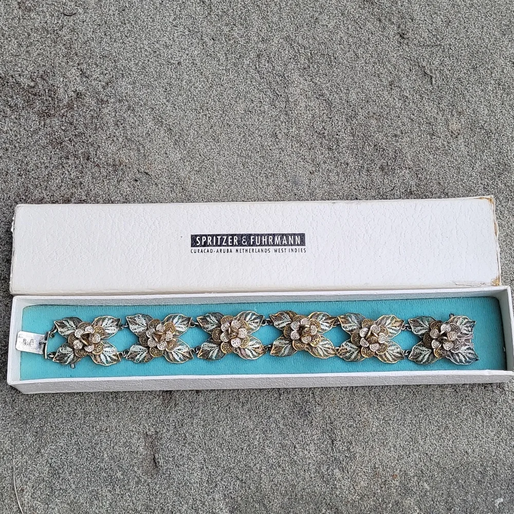 MCM Filigree linked floral rosette bracelet Spritzer & Fuhrmann - Picture 4 of 16